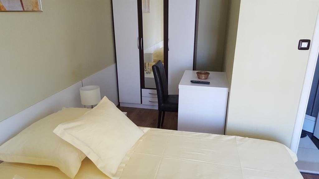 Stegic Apartment *